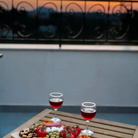 Akrochori Holiday home *